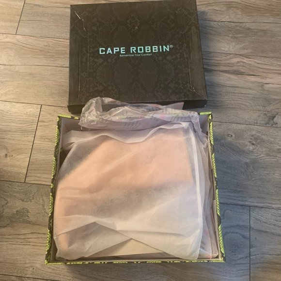 NWT CAPE ROBBIN BELINDA BLOCK HEEL SQUARE TOE NUDE ANKLE BOOTS 5.5 - Picture 4 of 9